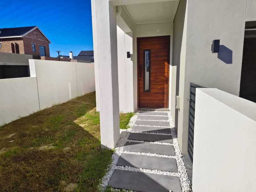 To Let 3 Bedroom Property for Rent in Kraaifontein Western Cape